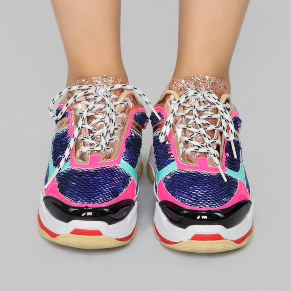 🇺🇲🌌🌈Glitter Bomb SneakersSize 8 and 8.5 available footwear YOKI - Picture 2 of 16